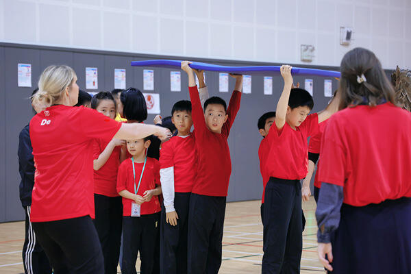 学生集会 - 首次学院活动,南通惠立学校